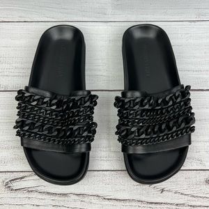 Kendall & Kylie slides size 5.5